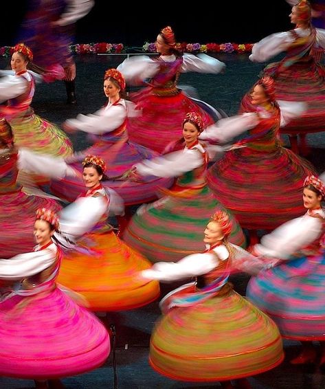 Polish folk dancers. (: Polish Traditions, Cultural Dance, Polish Folk Art, Poland Travel, Dancing Aesthetic, Lodz, Folk Dance, Folk Fashion, Eastern European