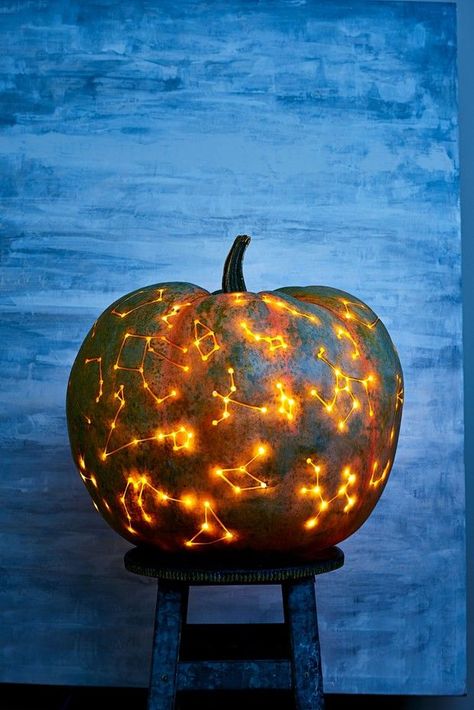 Jackolantern Aesthetic, Constellation Pumpkin, Galaxy Pumpkin, Jackolantern Ideas, Aesthetic Pumpkin, Pumpkin Decorating Contest, No Carve Pumpkin Decorating, Hallowen Costume, Sweet N Sour Chicken