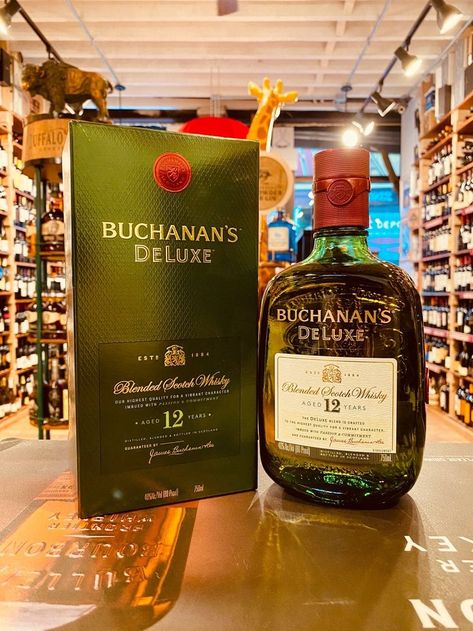 Buchanans Whisky, Buchanans Whiskey, Buchanan Whiskey, Customized Gifts For Boyfriend, Buchanan Deluxe, Vodka Wine, Whisky Drinks, James Buchanan, Blended Scotch Whisky