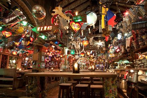 Andres Carne de Res. Wild and theatrical. A party. Fonda Paisa, Latina Magazine, Colombian Food, Best Places To Eat, Places Around The World, Party Night, South America, Places Ive Been, Places To See