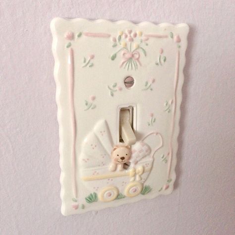 Baby Things Aesthetic, Coquette Nursery, Coquette Decor, Childhood Bedroom, Rooms Decoration, Bedroom Details, Dream Room Inspiration, Pink Room, Dream House Interior