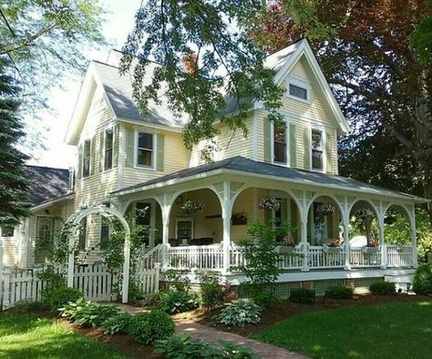 Modern Farmhouse Apartment, Farmhouse Apartment, Luxury Ceiling Design, Room Interior Design Ideas, Dream Life House, Dream Cottage, Dream House Rooms, Design Exterior, Cute House