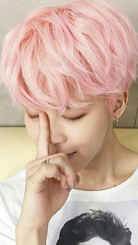 Aqui encontraras fotos de tus bias #detodo # De Todo # amreading # books # wattpad Pelo Ulzzang, Jimin Pink Hair, Spirit Fanfic, Korean Men Hairstyle, New Profile Pic, Pastel Pink Hair, Park Ji Min, Fan Fiction, Korean Men