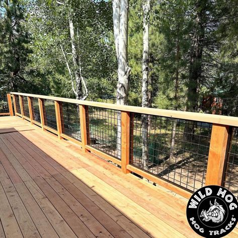 DIY Fencing Hog Panel Deck Railing, Hog Wire Deck Railing, Hog Wire Railing, Wild Hog Railing, Wire Railing, Black Tahoe, Wire Deck Railing, Deck Railing Design, Wild Hog