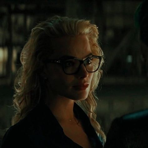 Dr Harleen Quinzel Margot Robbie, Harleen Quinzel Aesthetic, Alexei Shostakov, Melina Vostokoff, Harleen Quinn, Dr Harleen Quinzel, Wlw Couple, Wedding Body, Batman Harley Quinn