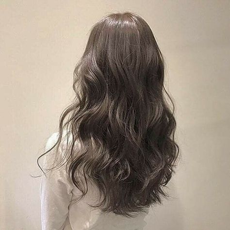 Korean S Perm Waves, Asian Long Wavy Hair, Asian Perm Long Hair, Plain Curl Perm, Long Waves Haircut, Long Wavy Hair Inspiration, Asian Curled Hair, Perm Ideas For Long Hair, Soft Wavy Perm