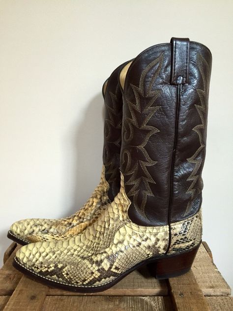 Mens Snakeskin Boots, Coral Boots, Mens Biker Boots, Snakeskin Cowboy Boots, Snake Skin Boots, Cowboy Boots Mens, Snake Boots, Custom Cowboy Boots, Boots Outfit Men