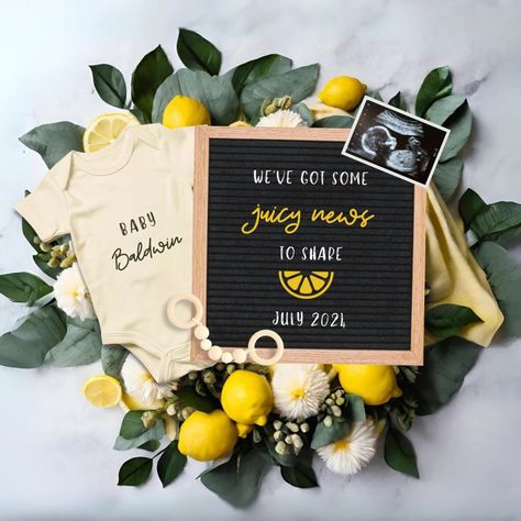 The cutest lemon pregnancy announcement perfect for summer. Fruit pregnancy announcement idea that you can copy or easily customize. Cute ideas for a pregnancy announcement for family, friends, grandparents, and social media. Unique and simple pregnancy announcement to personalize. Summer Baby Announcement Ideas, August Pregnancy Announcement, August Baby Announcement, Pregnacy Reveal, Spring Pregnancy Announcement Ideas, Pregnancy Announcement Summer, Summer Baby Announcement, Unique Pregnancy Announcement Ideas, Summer Pregnancy Announcement