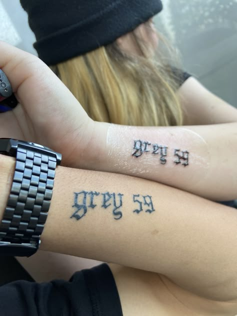 Scrim And Ruby Quotes, Ui̇ci̇deboy Tattoos Ideas, Tattoo For Birthday, Background Tattoo Ideas, 18th Birthday Tattoo Ideas, Easy Tats, Sb Tattoos, 18th Birthday Tattoo, G59 Tattoos