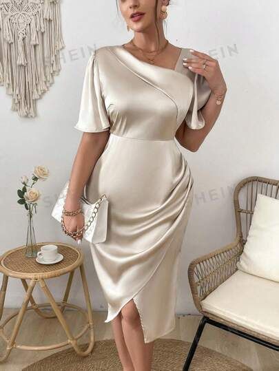 Asymmetrical Neckline Dress, Plus Size Elegant Dresses, Birthday Dress Women, Stylish Gown, Classy Gowns, Best Wedding Guest Dresses, Dinner Dress Classy, Dress Sleeve Length, Evening Dresses With Sleeves