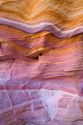 Sandstone Layers - Valley of Fire, NV Valley Of Fire State Park, Nevada State, Geology Rocks, Valley Of Fire, Foto Art, Rock Formations, Back To Nature, Natural Forms, Patterns In Nature