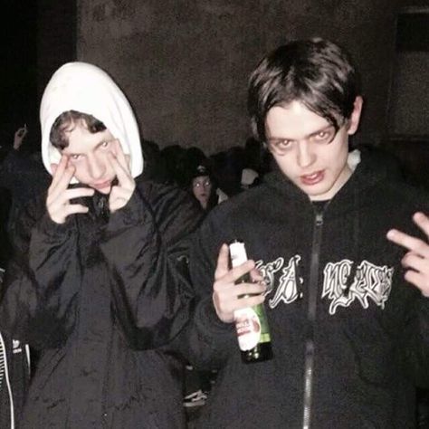 bladee and yung sherman Drainer Boy Aesthetic, Drainer Boy, Yung Sherman, Swedish Men, Drain Gang, Yung Lean, Watch The World Burn, I Hate Everything, Grunge Guys