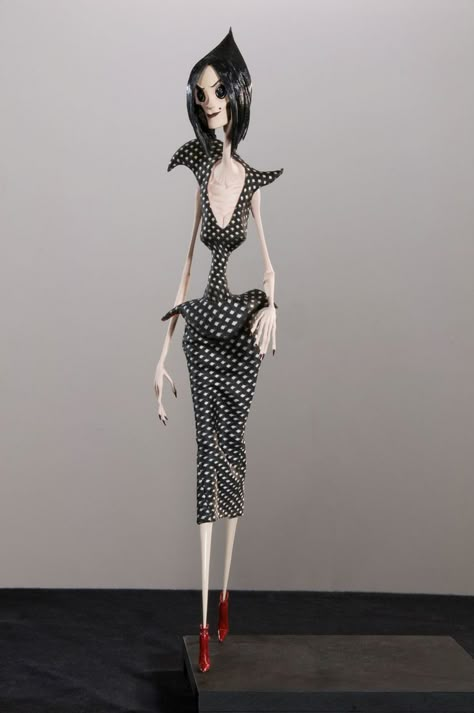 coraline Costume Design - Buscar con Google | Costume and ... Coraline Halloween Costume, Other Mother Coraline, Coraline Costume, Mom Characters, Coraline Art, Kubo And The Two Strings, Coraline Movie, Coraline Aesthetic, Other Mother