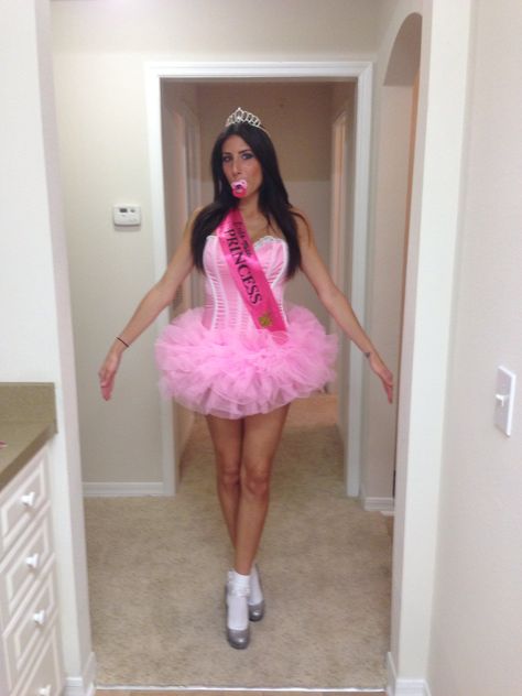 Toddlers and tiaras - Halloween costume! Pageant Halloween Costume, Pink Ballerina Costume, 2000s Halloween Costume, Ballerina Halloween Costume, Pink Halloween Costumes, Glitz Pageant Dresses, Glitz Pageant, Toddlers And Tiaras, Ballerina Costume