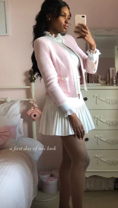 Pink Outfits Classy, Girly Preppy Outfits, Fashion Girly Aesthetic, Coquette Preppy Outfit, Soft Feminine Winter Outfits, Pink Girly Outfits Classy, Scholar Aesthetic Outfit, Soft Core Outfit, Hyper Feminine Outfits Black Women