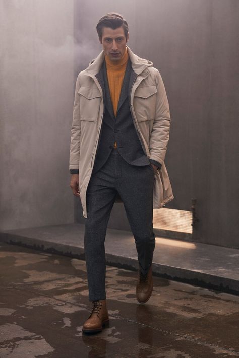 Brunello Cucinelli Fall Winter 2020-21 Menswear Lookbook Blazers For Men Casual, Mens Attire, Fall Outfits Men, Vogue Russia, Men Street, Casual Fall Outfits, Mens Fashion Trends, Large Fashion, Brunello Cucinelli