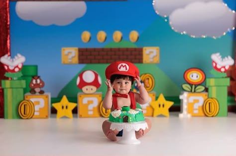 Mario Cake Smash, Mario Theme Photoshoot, Super Mario Photo Shoot, Mario Photoshoot, Super Mario Smash, Mario Smash, Super Mario Cake, Mario Cake, Mario Bros Party