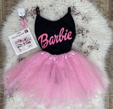 Barbie Pool Party, Casual Oufits, Barbie Theme Party, Isabella Rose, Barbie Birthday Party, Kid Styles, Barbie Theme, Baby Swag, Barbie Birthday