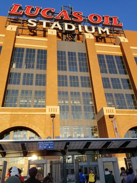 Lucas Oil Stadium - Indianapolis Indianapolis Colts Football, Lucas Oil Stadium, Olympic Trials, Nfl Stadiums, Colts Football, Indiana Travel, Indianapolis Indiana, Indianapolis Colts, Marching Band