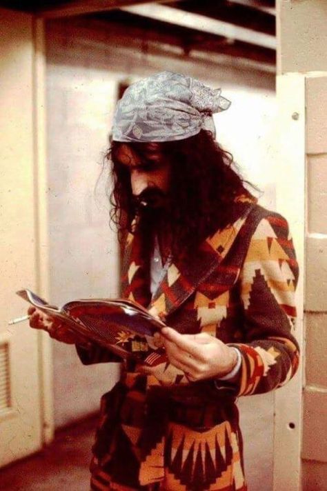 Frank Zappa reads. Frank Zappa Fashion, Famous People Reading, Mothers Of Invention, Captain Beefheart, No Quarter, Groovy Vibes, Norse Myth, Septième Art, People Reading