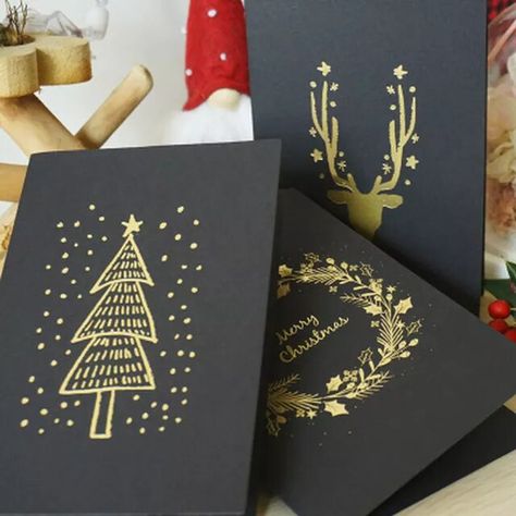 Foil Christmas Cards, Bell Wreath, Black Gold Christmas, Gold Foil Christmas, Gift Box Cakes, Christmas Calligraphy, Christmas Card Art, Envelope Card, Paper Envelope