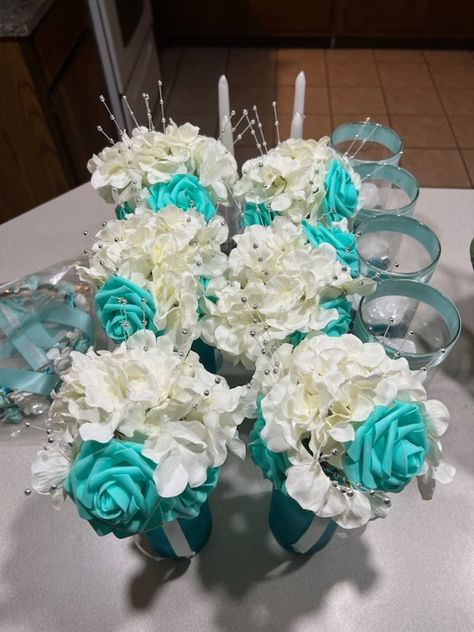 Hydrangeas roses silver beads turquoise wedding centerpieces Turquoise Wedding Centerpieces, Silver And Turquoise Wedding, Turquoise Centerpieces, Silver Wedding Theme, Turquoise Wedding, Flower Centerpieces Wedding, Turquoise Flowers, Wedding Rehearsal Dinner, Wedding Rehearsal