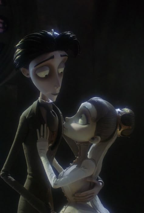 Marius And Cosette, Victoria Corpse Bride, Victor And Victoria, Victoria Everglot, Victor Van Dort, Victor Corpse Bride, Holding Each Other, The Corpse Bride, Brain Rot