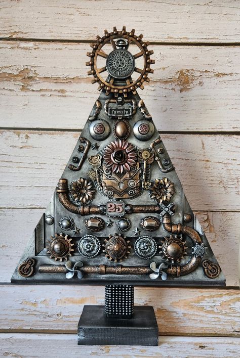 Unique Creations By Anita - DIY/Home decor Steampunk Christmas Decorations, Steampunk Christmas Tree, Steampunk Diy Crafts, Steampunk Mixed Media Art, Steampunk Bird, Restored Furniture, Projects For Home, Steampunk Furniture, Themed Christmas Tree