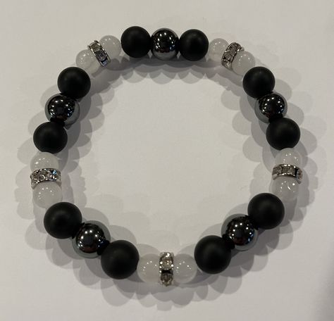 Black Aesthetic Bracelets, Emo Beaded Bracelets, Y2k Beaded Bracelets, Y2k Bracelets, Y2k Jewellery, Dark Bracelet, Edgy Bracelets, Body Jewelry Diy, Bracelet Y2k