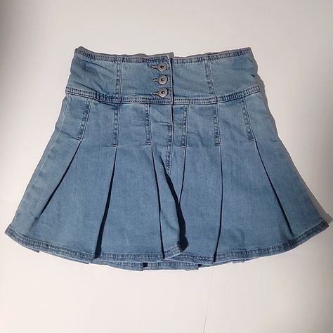 Denim Plaid Skirt, 2000s Denim Skirt, Denim Skirt Pattern, 80s Skirts, Flared Denim Skirt, Teen Jeans, Stranger Things Outfit, Green Pleated Skirt, Jean Skirts