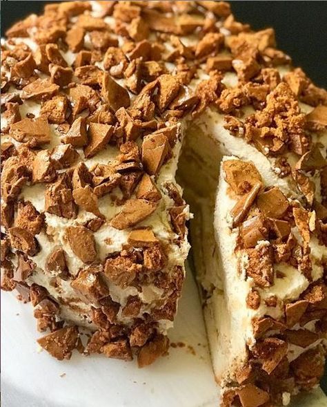 Mocha Crunch Cake, Coffee Crunch Cake Recipe, Coffee Crunch Cake, Coffee Crunch, Crunch Cake Recipe, Crunch Cake, Egg Whisk, Cake Cover, Believe Me