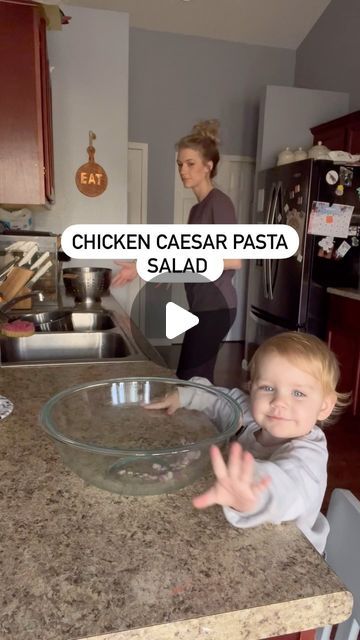 Chicken Ceasar Pasta Salad With Bacon, Pasta Salad Recipes Videos, Cesar Pasta, Club Salad, Chicken Caesar Pasta, Eating Videos, Caesar Pasta Salad, Lettuce Salad Recipes, Caesar Pasta