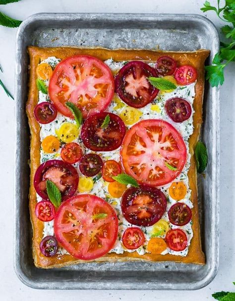 This fresh tomato tart with herbed ricotta tastes like summer on a flaky puff pastry crust. It's easy to make and visually stunning. Make it for your next party! Tomato Tart Puff Pastry, Cheese Log Recipes, Herbed Ricotta, Puff Pastry Crust, Maple Mustard, Puff Pastry Tart, Ricotta Recipes, Tomato Tart, Summer Appetizer