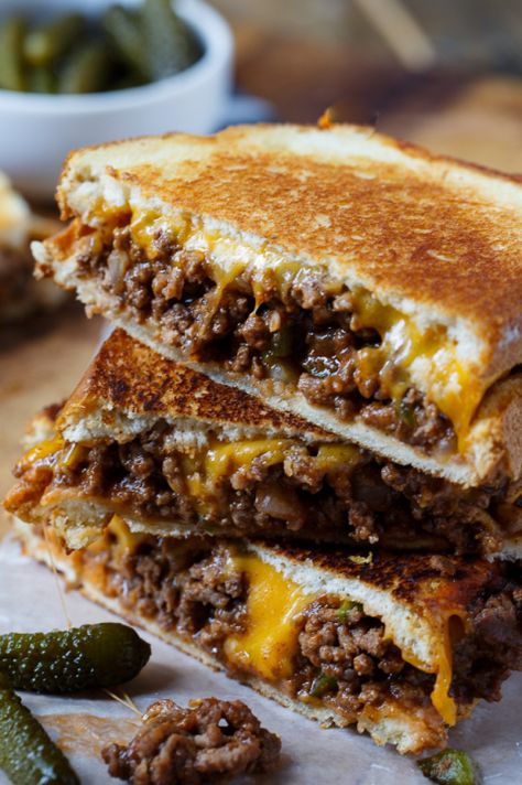 Sweet Sloppy Joes, Sloppy Joe Grilled Cheese, Grilled Cheese Sloppy Joe, Sloppy Joes Recipe, Grilled Cheese Recipes, Slow Cooked Meals, Sloppy Joe, Easy Comfort Food, God Mat