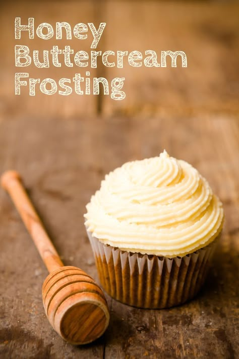 The Secret to Perfect Honey Buttercream Frosting - from Cupcake Project Honey Buttercream Frosting, Honey Buttercream, Buttercream Frosting Recipe, Dessert Aux Fruits, Frosting Recipe, Honey Recipes, Icing Recipe, Frosting Recipes, Buttercream Frosting