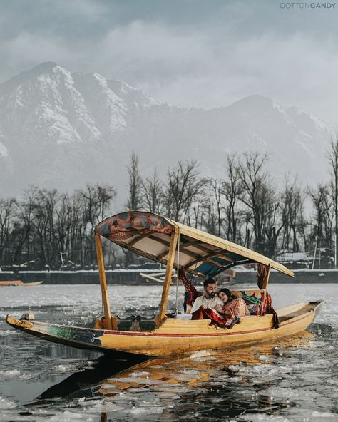 Dal Lake Photoshoot, Kashmir Pre Wedding, Kashmir Pre Wedding Shoot, Kashmir Couple Photography, Kashmir Pics, Kerala Photoshoot, Kashmir Travel, Kashmir Photos, Kashmir Trip