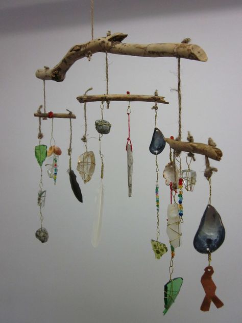 nature inspired. I could get some neat ideas from this Boho Mobile, Deco Nature, Diy Wind Chimes, Driftwood Crafts, Hanging Mobile, Driftwood Art, Nature Crafts, Wind Chime, Tree Branch