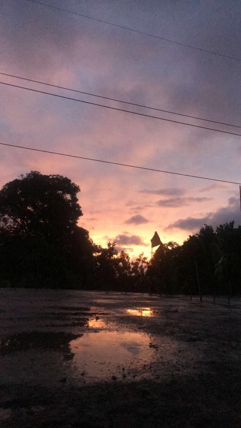 Horse Background, Rainy Sky, Standing In The Rain, Like I Love You, After Rain, Rain Photography, This Is Love, Blackpink Photos, Sky Aesthetic