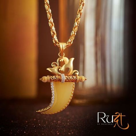 Gold Diamond Necklace Set, Diamond Jewellery Set, Gold Lockets, Manubhai Jewellers, Gold Pendants For Men, Latest Jewellery Designs, Nails Pendant, Tiger Claw, Gold Pendent