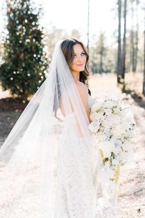 Bridal Portrait Checklist, Timeless Bridal Portraits, Bride Preparation Photos, Bride Pics, Wedding Photos Bride, Photography Tips And Tricks, Auburn Alabama, Bride Photos, Wedding Portrait Poses