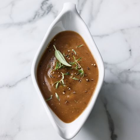 Caramelized Onion Make-Ahead Gravy | Williams Sonoma Ina Garten Gravy Recipe, Make Ahead Gravy, Turkey Pan, Thanksgiving Gravy, Fall Veggies, Carmelized Onions, Homemade Gravy, Onion Gravy, Thanksgiving Dishes