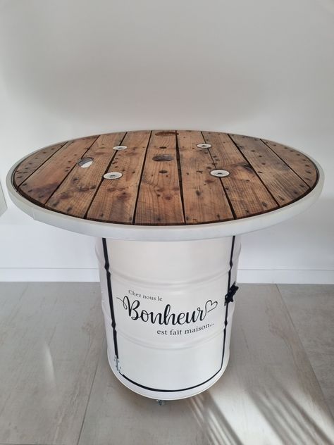 Wooden Spool Projects, Pizza Shop, Barrel Table, Steel Barrel, Drum Table, Table Haute, Wooden Spools, Pool House, Paint Colors