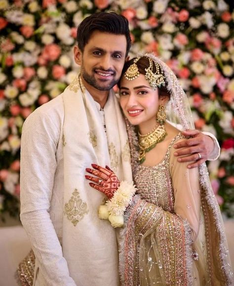 Wallpapers Cricket, Cricket Pakistan, Kirti Kharbanda, शादी की तस्वीरें, Actress Photography, Shoaib Malik, Wedding Couple Pictures, Third Marriage, Sania Mirza