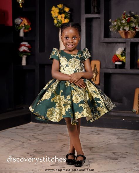 Ankara Styles Dresses, Children Ankara Gowns, Best Ankara Styles, African Kids Clothes, Ankara Styles For Kids, Styles For Kids, Vibrant Fashion, Child Fashion, Children Dress