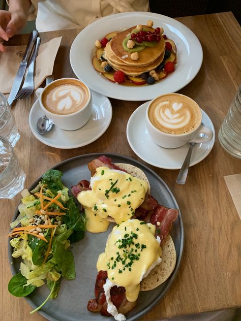 Fancy Breakfast, Brunch Cafe, Breakfast Cafe, Gourmet Breakfast, Brunch Restaurants, Breakfast Restaurants, Dinner Restaurants, Food Babe, Food Garnishes