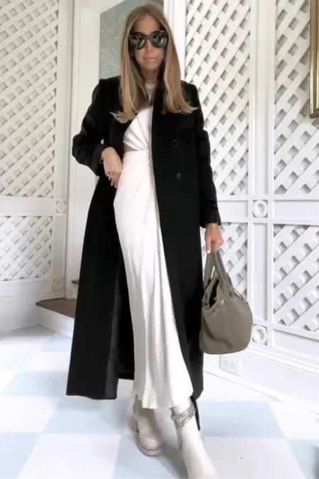 Maxi Dress With Long Coat, Style Lug Sole Boots, Maxi Dress Work, Grandmillennial Aesthetic, Courtney Grow, Maxi Dress Outfit Fall, Grandmillennial Style, Boots For Fall, Boots Outfits