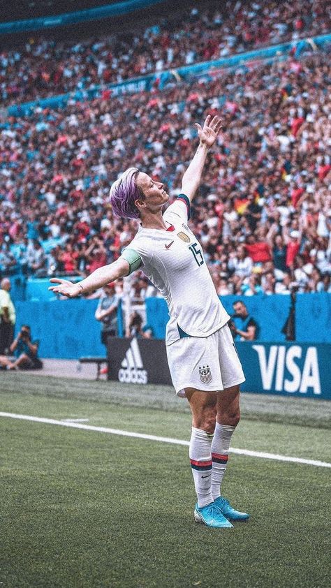 Us Women's National Soccer Team, Girls Soccer Team, Messi Gif, Uswnt Soccer, Soccer Photography, Soccer Girl Problems, Women's Soccer Team, Manchester United Soccer, Megan Rapinoe