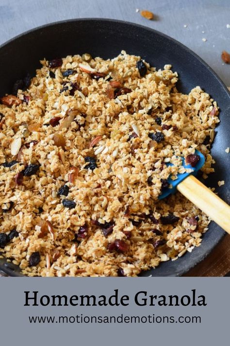 This stovetop granola is an easy and quick recipe that requires only few ingredients. The best part of this Easy Homemade Granola is you don't need oven to prepare it. Stove Top Granola, Stovetop Granola, Granola Homemade, Make Granola, How To Make Granola, Easy Homemade Granola, American Recipes, Honey Oatmeal, Granola Recipes