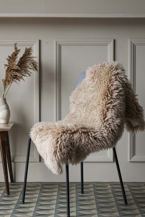 Curly Sheepskin Rug In Nappa Calming Interiors, Cosy Interior, Statement Rug, Rockett St George, Neutral Interiors, Traditional Chandelier, Dark Brown Color, Sheepskin Rug, Luxury Rug