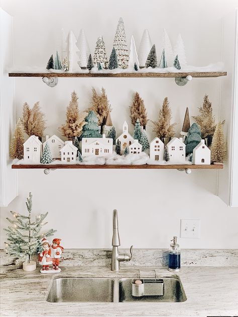 Kaktus Dan Sukulen, Christmas Homemade, Christmas Village Display, Christmas Decor Inspiration, Christmas Inspo, Boho Christmas, Christmas Villages, Magical Christmas, Merry Little Christmas